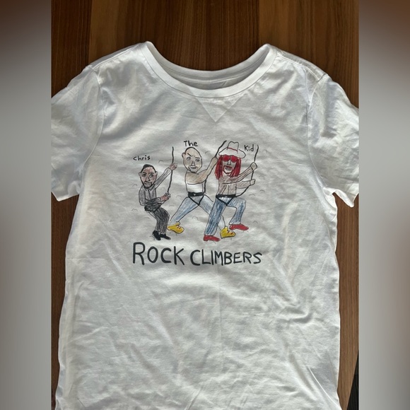 U.P. Tops - Luxury Brand ( U.P. unfortunate portrait ) Rock Climbers tee shirt - size M  💋💋